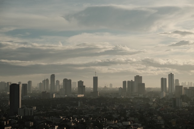 いつのまにかこの街に 丸め込まれるのは誰